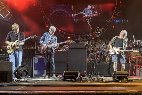 As Grateful Dead Plays Fare Thee Well Concerts Look Back On 1995