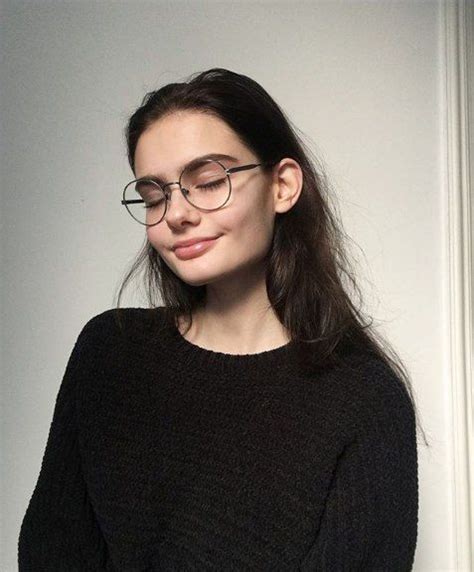 Patricia Broka [ Ig Nigxtingale ] Cute Glasses Girls With Glasses