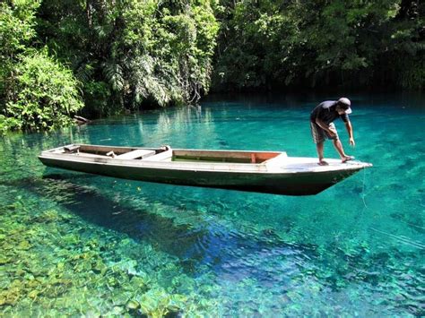 Kepulawan derawan memiliki 3 kacamatan yaitu, pulau derawan, maratua, dan berau. 8 Danau Cantik di Indonesia dengan Warna Biru yang Menawan ...