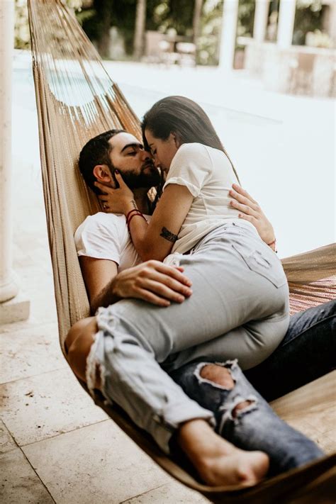 Pin On Engagement Photos