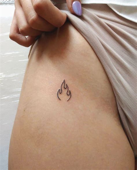 31 Best Mini Tattoos For Women Beautyholo Tiny Tattoos For Women Tiny Tattoos For Girls