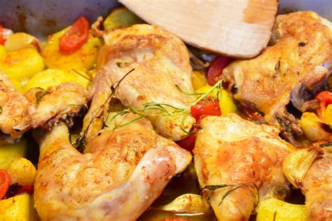 Pieczone Udka Z Kurczaka Z Miodem I Z Warzywami Przepis Garneczki