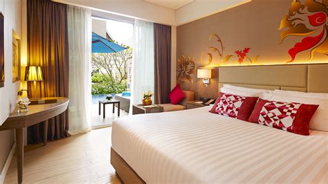 rooms and villas deluxe pool access room phuket hotel grand mercure phuket patong