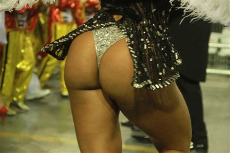 Ex Bbb Fabiana Teixeira Mostra Demais Em Desfile Chocada