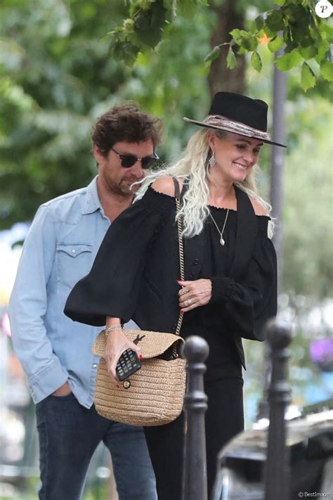 Exclusif Laeticia Hallyday et son compagnon Pascal Balland sont allés dîner au restaurant Joia