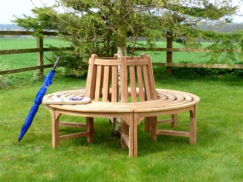 Another set of plans that are perfectly suited to beginner level diy. Circular Tree Bench | Teak Circular Tree Bench