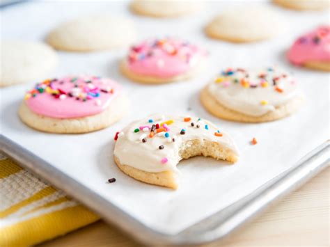 Lofthouse Style Frosted Sugar Cookies Recipe