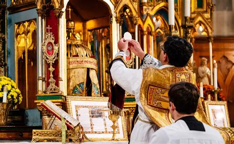 Rorate CÆli New York Times Report Old Latin Mass Finds New American Audience Despite Popes