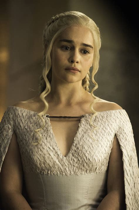 Daenerys Targaryen From Game Of Thrones Costumes Game Of Thrones Game
