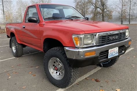 1990 Toyota 4x4 Pickup 5 Speed For Sale On Bat Auctions Sold For