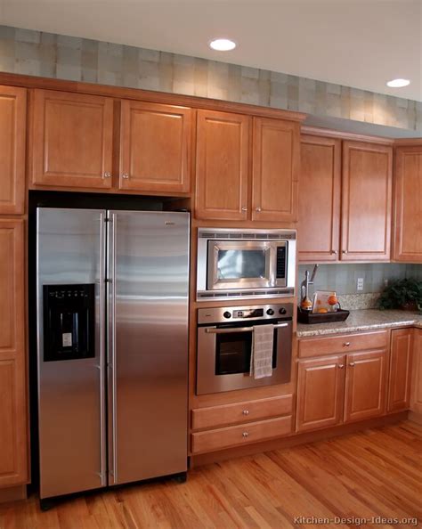 The soffits problem begins with ceilings: Pictures of Kitchens - Traditional - Light Wood Kitchen ...