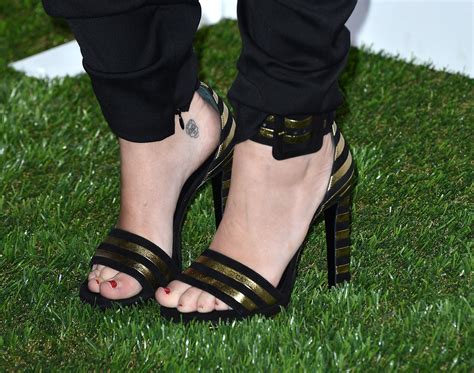 Celebrity Feet Close Up Miley Cyrus Feet