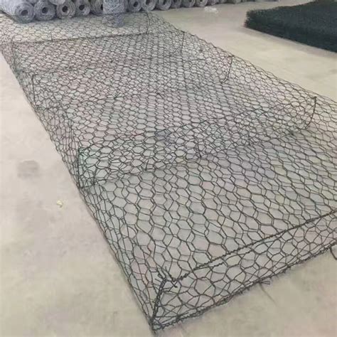 A reno mattress is a double twisted hexagonal woven galvanized steel wire mesh compartmented basket with a rectangular mattress shape. Reno mattress - Hebei Moqi Metal Wire Mesh Products Co., Ltd.