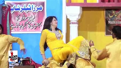 Vety Hot And Sexy Mujra By Zara Akbar Video Dailymotion