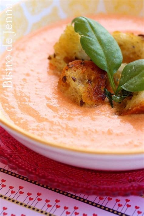 Recette De Soupe Froide De Tomates Et Cro Tons Au Basilic Recette