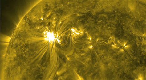 Nasa Observatory Captures Sun Emitting Powerful Solar Flare That Caused