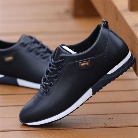 Outdoor Breathable Sneakers Mens Pu Leather Business Casual Shoes For