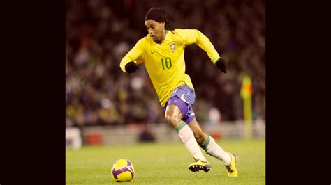 5 Jugadas De Ronaldinho Que Pasaros A Al Historia Youtube