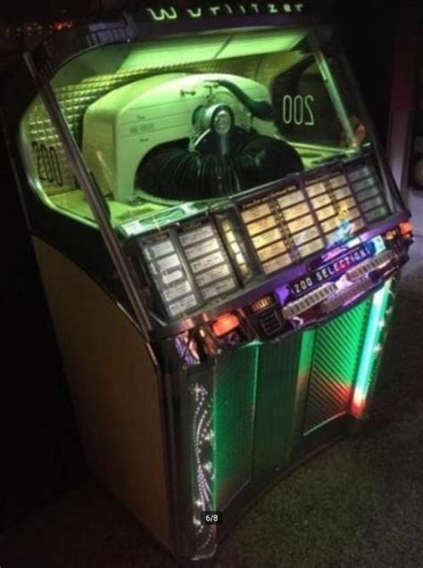 ② Wurlitzer Model 2000 Jukebox 1956 Volledig Gerestaureerd — Automaten