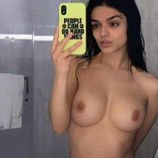 Rachel Zegler Nude Selfie Photos Released