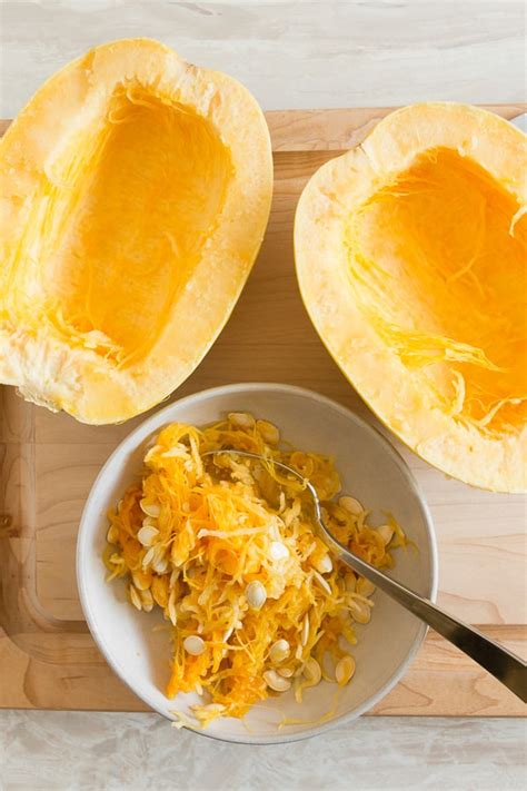 How To Cook Spaghetti Squash In The Microwave So Easy
