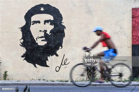 Cuba Che Guevara 2 Photos And Premium High Res Pictures Getty Images