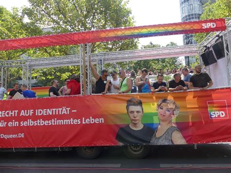 Последние твиты от csd berlin (@csd_berlin). Christopher Street Day CSD in Berlin 2018 Foto - News DG