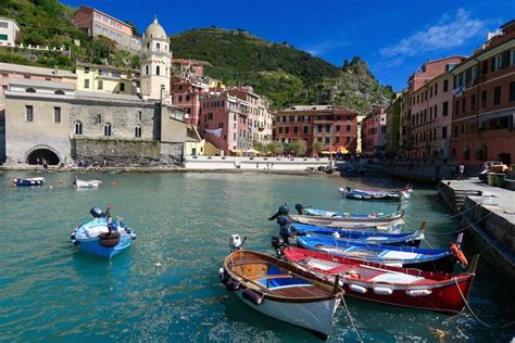 Cinque Terre On A Budget Cinque Terre Italy Travel Beautiful Places