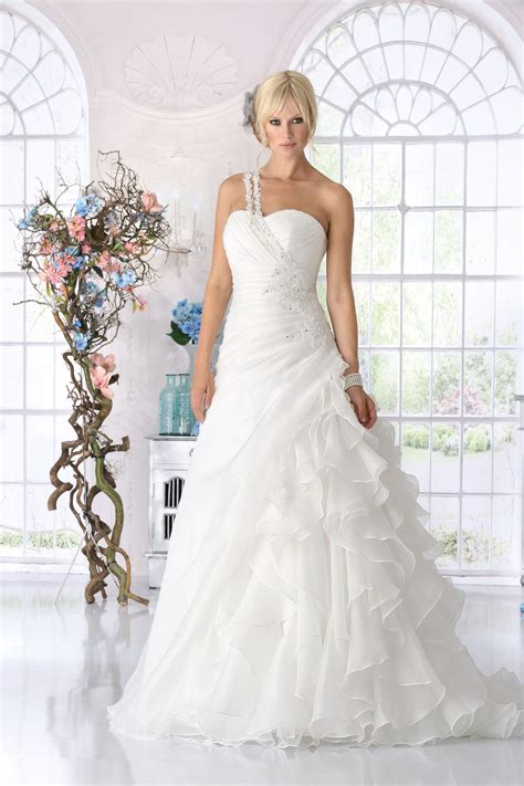 New hollywood glamour collection 136 artikel kategorie: Die neuste Kollektion bei Brautkleidern und Accessoires ...