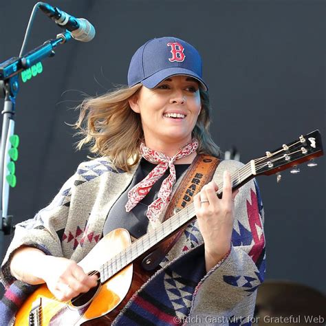 Brandi Carlile performs on “The Howard Stern Show” | Grateful Web