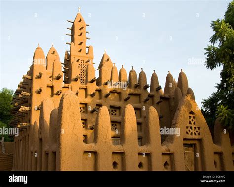Le Mali Sahel Pays Dogon Village De Ende Mosquée De Style Soudanais