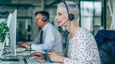Call Center In The Usa Service Providers Types Pros Cons Time