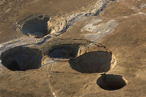Giant Sinkholes Along The Shores Of Dead Sea Cause Concern Kids News
