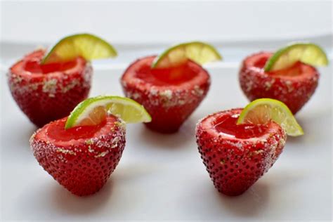 How To Make Strawberry Margarita Jello Shots Do It Yourself Fun Ideas