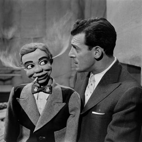 Des Marionnettes De Ventriloques Terrifiantes Adg