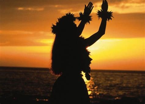 Tout Savoir Sur Le Massage Hawaien Lomi Lomi Hawaii Hula Aloha Hawaii Hawaii Travel Sunsets