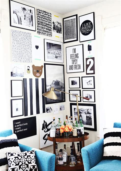 19 Tips To Make A Black And White Gallery Wall Stylecaster