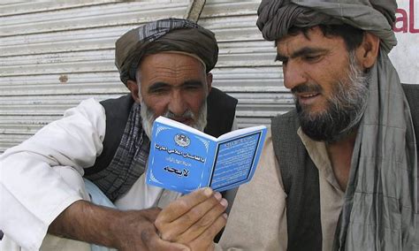 O talibã emergiu da brutal guerra civil que se sucedeu à retirada da união soviética do afeganistão. Novo código de conduta Talibã pede menos ataques suicidas ...