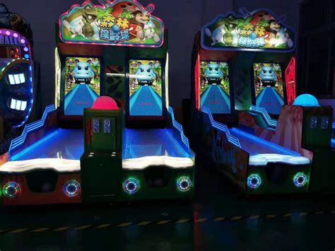 Big eye bowling arcade game machine. forest bowling arcade game machine - YUTO Games