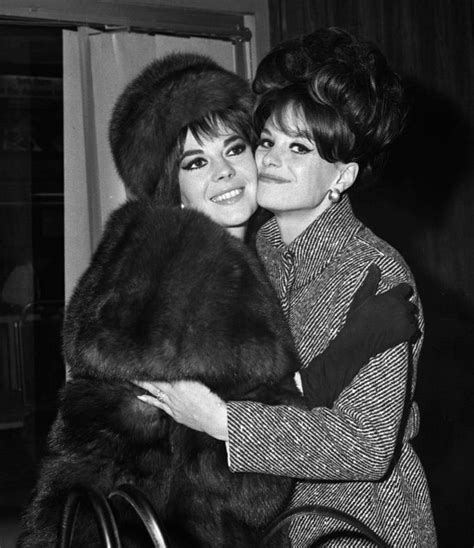 Natalie Wood And Sister Lana 1964 Natalie Wood Natalie Lana