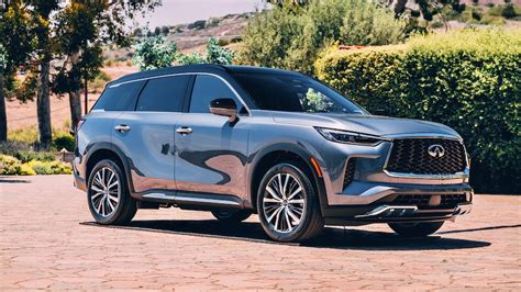 2022 Infiniti Qx60 First Look Review A Boring Three Row Suv No More
