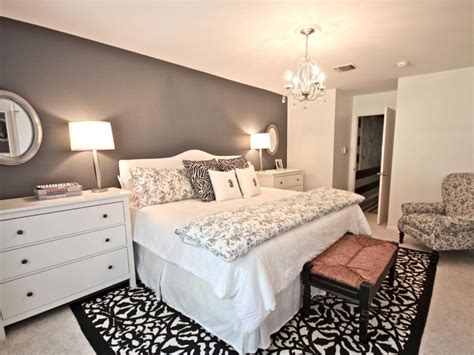 Bedroom chandelier lighting has taken a popular fixture from dining rooms and entryways and moved it into the sleeping chandeliers usually work best in rooms with a ceiling height of more than 9 feet. 15 Bedroom Chandeliers That Bring Bouts of Romance & Style
