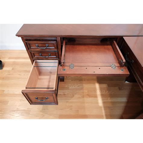 Whalen Furniture Regency Executive L Shaped Desk Aptdeco