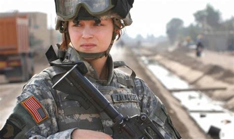 Us Armys First Female Officers To Enter Ground Combat