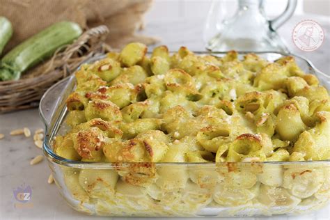 In questa sezione potrete trovare spunti, consigli e indicazioni di appetitose ricette con avocado per creare antipasti, piatti unici, primi. PASTA AL FORNO CON ZUCCHINE E MOZZARELLA senza besciamella