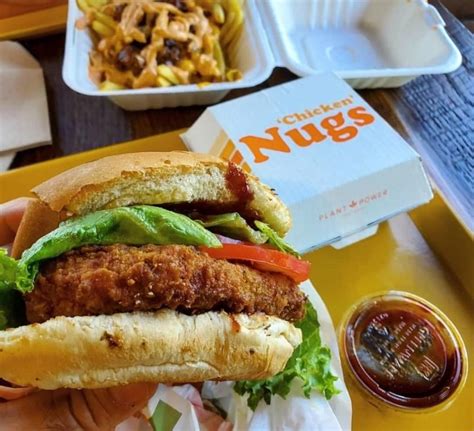 Plant power fast food offers burgers, shakes, chicken tenders, fries, salads, juices and raw items at its restaurants. Vegan Drive Thru Plant Power Fast Food Takes Over Carl's ...