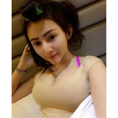 Seksi Selfie Terbaru Winny Putri Lubis Barbie Asal Medan Zona Artis Lagi