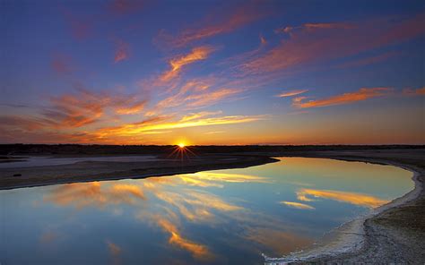 Lovely Sunset Lake Hora Dorada Y Cuerpo De Agua Naturaleza Paisajes