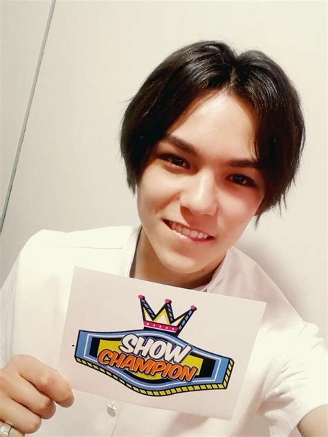 Seventeen debuted on may 26, 2015, with the mini album 17 carat and title track adore you. Twitter in 2020 | Vernon seventeen, Vernon, Seventeen kpop