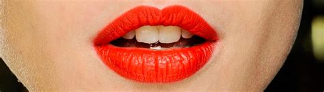 Get Pretty Pout With Glossy Lips Online At